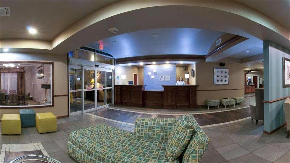 Holiday Inn Express Hotel And Suites Natchitoches By Ihg Shamard Heights Exterior photo