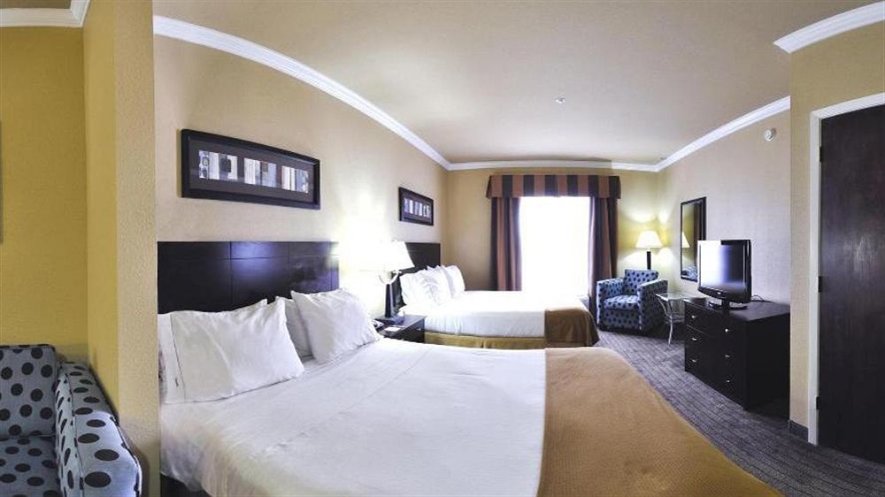 Holiday Inn Express Hotel And Suites Natchitoches By Ihg Shamard Heights Exterior photo